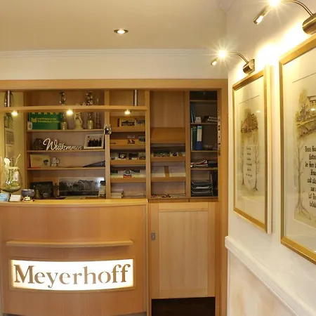 Meyerhoff فندق 3*